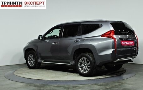 Mitsubishi Pajero Sport III рестайлинг, 2017 год, 2 397 000 рублей, 7 фотография