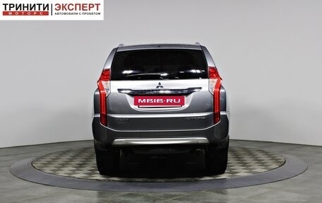 Mitsubishi Pajero Sport III рестайлинг, 2017 год, 2 397 000 рублей, 6 фотография