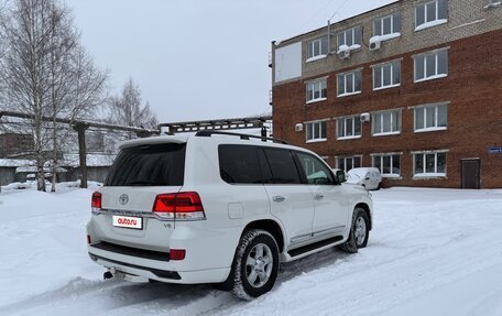 Toyota Land Cruiser 200, 2017 год, 7 490 000 рублей, 5 фотография