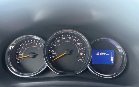 Renault Sandero II рестайлинг, 2017 год, 950 000 рублей, 13 фотография