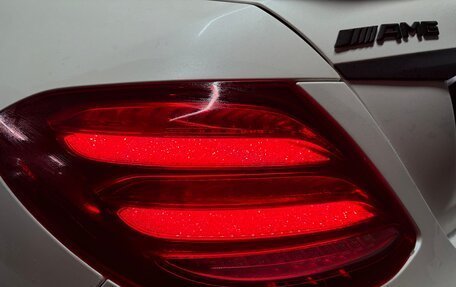 Mercedes-Benz E-Класс, 2017 год, 3 400 000 рублей, 7 фотография