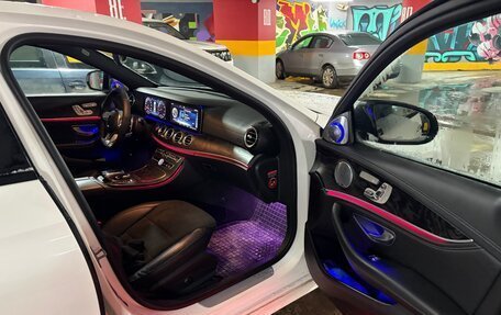 Mercedes-Benz E-Класс, 2017 год, 3 400 000 рублей, 9 фотография