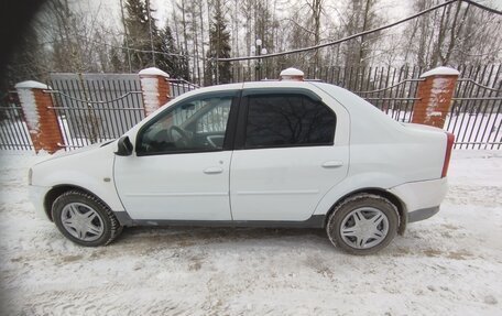Renault Logan I, 2013 год, 268 000 рублей, 4 фотография