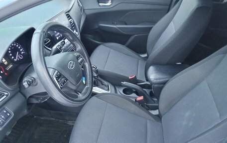 Hyundai Solaris II рестайлинг, 2022 год, 1 500 000 рублей, 3 фотография