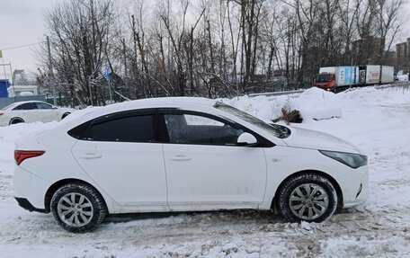 Hyundai Solaris II рестайлинг, 2022 год, 1 500 000 рублей, 5 фотография