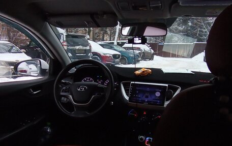 Hyundai Solaris II рестайлинг, 2019 год, 899 999 рублей, 13 фотография