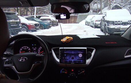 Hyundai Solaris II рестайлинг, 2019 год, 899 999 рублей, 15 фотография