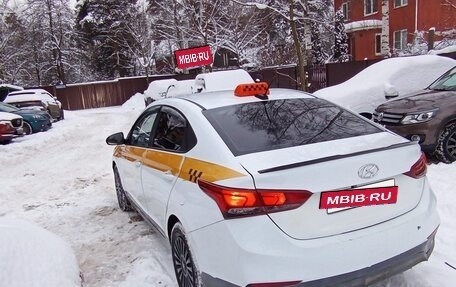 Hyundai Solaris II рестайлинг, 2019 год, 899 999 рублей, 12 фотография