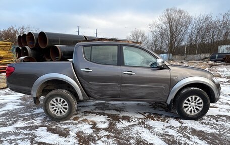 Mitsubishi L200 IV рестайлинг, 2013 год, 1 435 000 рублей, 2 фотография