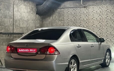 Honda Civic VIII, 2008 год, 599 000 рублей, 2 фотография