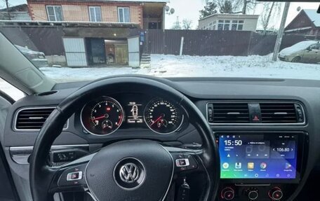 Volkswagen Jetta VI, 2016 год, 1 050 000 рублей, 5 фотография