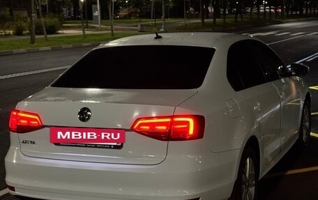 Volkswagen Jetta VI, 2016 год, 1 050 000 рублей, 4 фотография