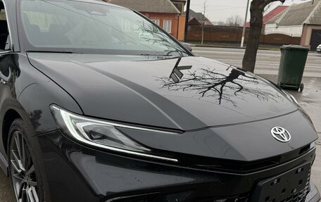 Toyota Camry, 2025 год, 3 750 000 рублей, 2 фотография