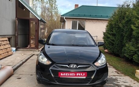 Hyundai Solaris II рестайлинг, 2013 год, 649 000 рублей, 3 фотография
