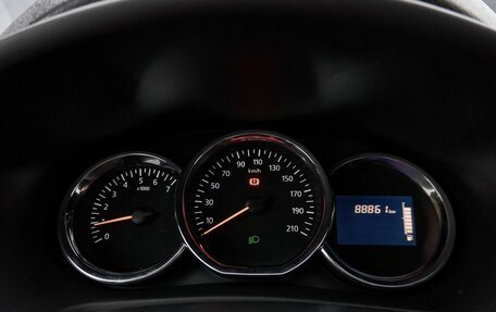 Renault Sandero II рестайлинг, 2015 год, 887 000 рублей, 13 фотография