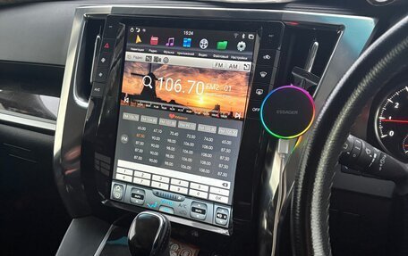 Toyota Vellfire II, 2015 год, 2 600 000 рублей, 13 фотография