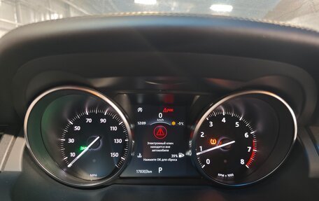 Land Rover Range Rover Evoque I, 2017 год, 2 749 999 рублей, 14 фотография