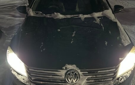 Volkswagen Passat B7, 2012 год, 1 000 000 рублей, 1 фотография