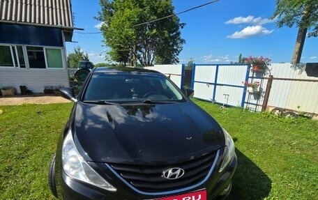 Hyundai Sonata VI, 2011 год, 1 050 000 рублей, 1 фотография