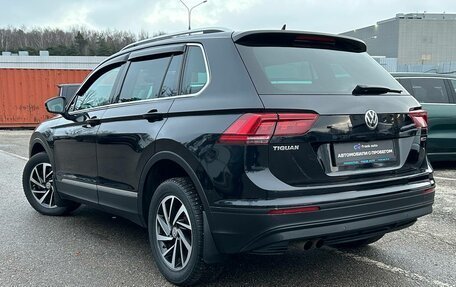 Volkswagen Tiguan II, 2018 год, 2 589 000 рублей, 4 фотография