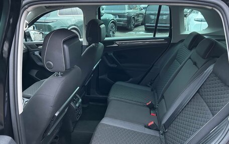 Volkswagen Tiguan II, 2018 год, 2 589 000 рублей, 14 фотография