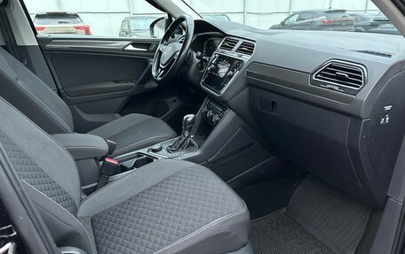 Volkswagen Tiguan II, 2018 год, 2 589 000 рублей, 10 фотография