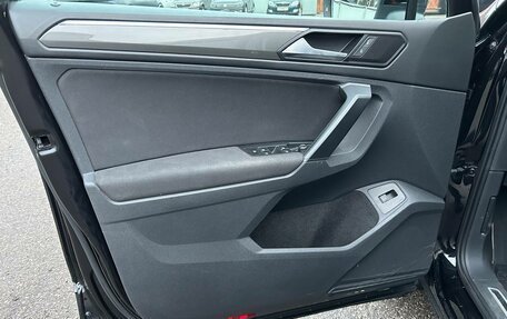 Volkswagen Tiguan II, 2018 год, 2 589 000 рублей, 15 фотография