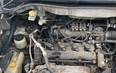 Nissan Serena II, 2003 год, 700 000 рублей, 6 фотография