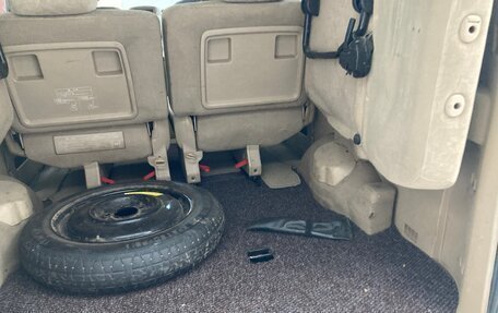 Nissan Serena II, 2003 год, 700 000 рублей, 18 фотография
