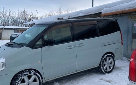 Nissan Serena II, 2003 год, 700 000 рублей, 24 фотография