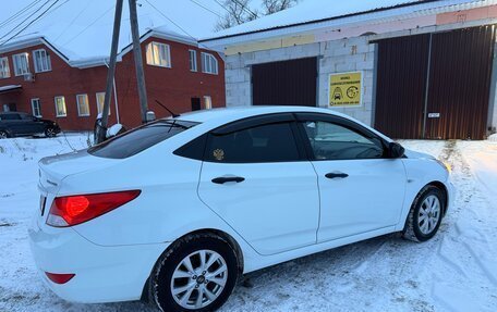 Hyundai Solaris II рестайлинг, 2012 год, 750 000 рублей, 2 фотография