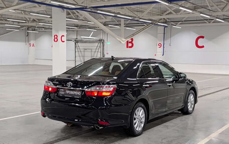 Toyota Camry, 2018 год, 2 579 000 рублей, 6 фотография