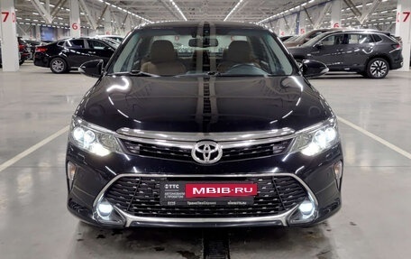 Toyota Camry, 2018 год, 2 579 000 рублей, 2 фотография