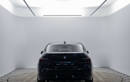 BMW 3 серия, 2018 год, 1 760 000 рублей, 6 фотография