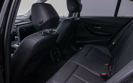 BMW 3 серия, 2018 год, 1 760 000 рублей, 11 фотография