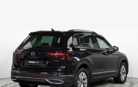 Volkswagen Tiguan II, 2021 год, 2 995 000 рублей, 5 фотография