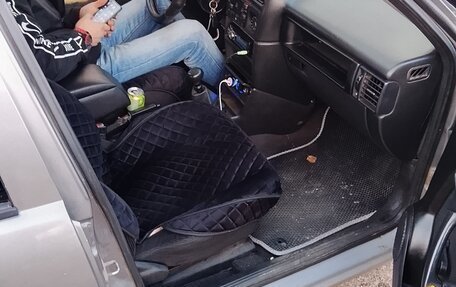 Opel Vectra A, 1992 год, 73 000 рублей, 7 фотография