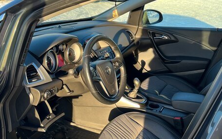 Opel Astra J, 2014 год, 900 000 рублей, 26 фотография