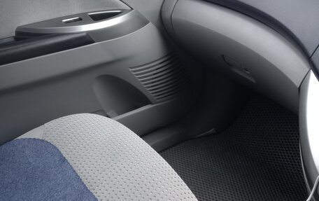 Mitsubishi Grandis, 2003 год, 720 000 рублей, 7 фотография