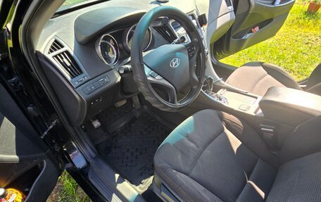 Hyundai Sonata VI, 2011 год, 1 050 000 рублей, 8 фотография