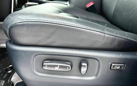 Toyota Land Cruiser 200, 2015 год, 4 100 000 рублей, 19 фотография
