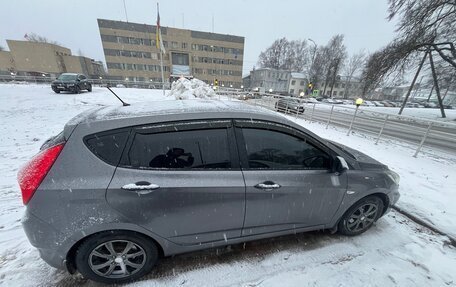 Hyundai Solaris II рестайлинг, 2014 год, 630 000 рублей, 2 фотография