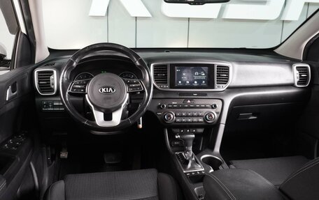 KIA Sportage IV рестайлинг, 2019 год, 2 279 000 рублей, 6 фотография