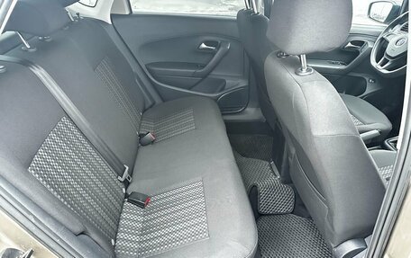 Volkswagen Polo VI (EU Market), 2016 год, 1 000 000 рублей, 23 фотография