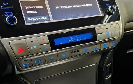 Toyota Land Cruiser Prado 150 рестайлинг 2, 2021 год, 6 450 000 рублей, 10 фотография