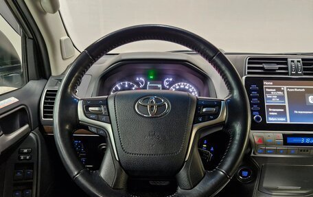 Toyota Land Cruiser Prado 150 рестайлинг 2, 2021 год, 6 450 000 рублей, 15 фотография