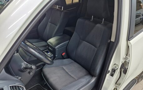 Toyota Land Cruiser Prado 150 рестайлинг 2, 2021 год, 6 450 000 рублей, 12 фотография