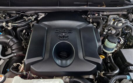 Toyota Land Cruiser Prado 150 рестайлинг 2, 2021 год, 6 450 000 рублей, 19 фотография