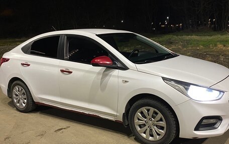 Hyundai Solaris II рестайлинг, 2017 год, 1 250 000 рублей, 2 фотография