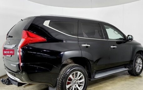 Mitsubishi Pajero Sport III рестайлинг, 2018 год, 3 090 000 рублей, 5 фотография